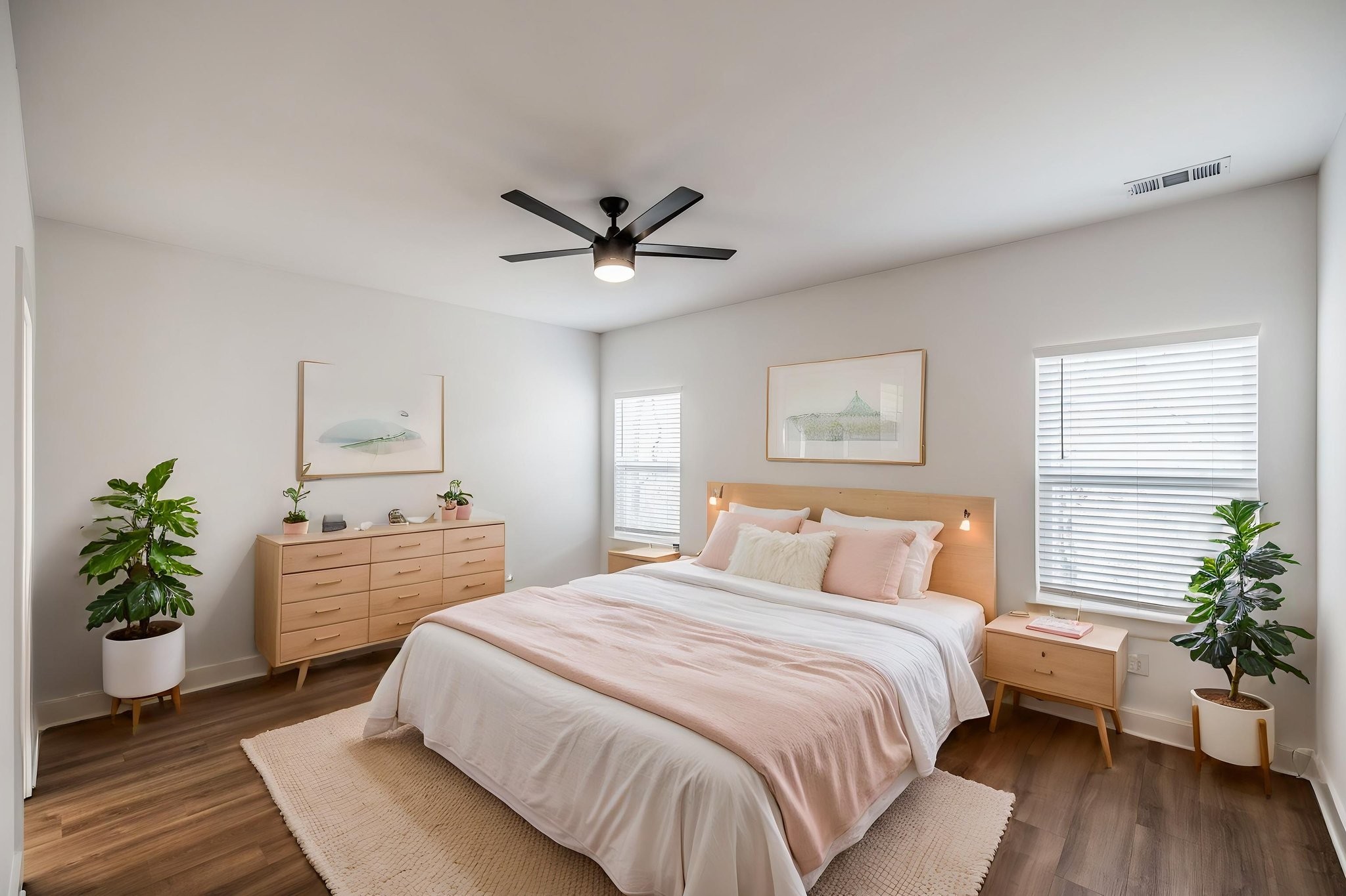 244 Hermitage Point Dr