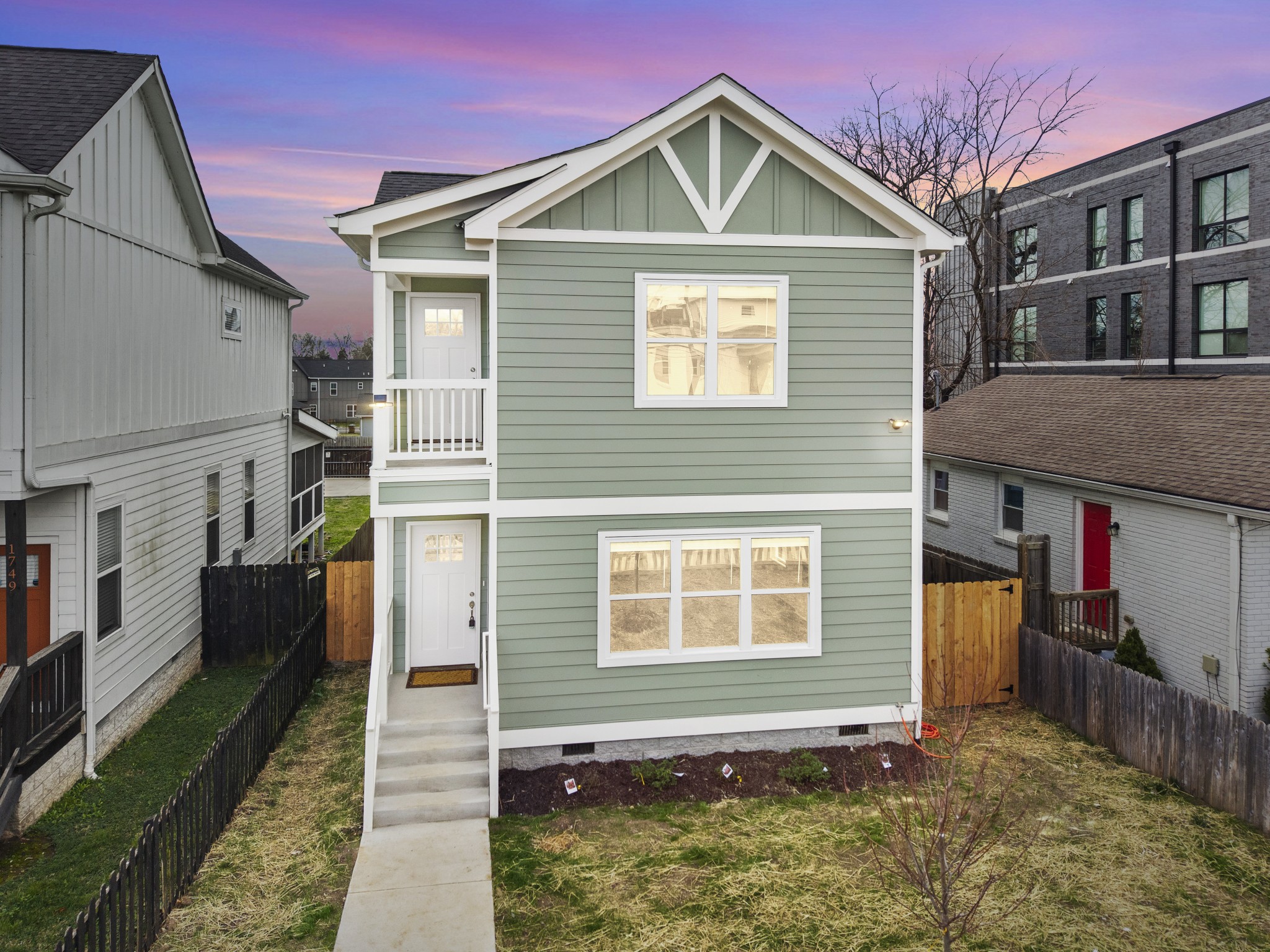 1751 16th Ave, N