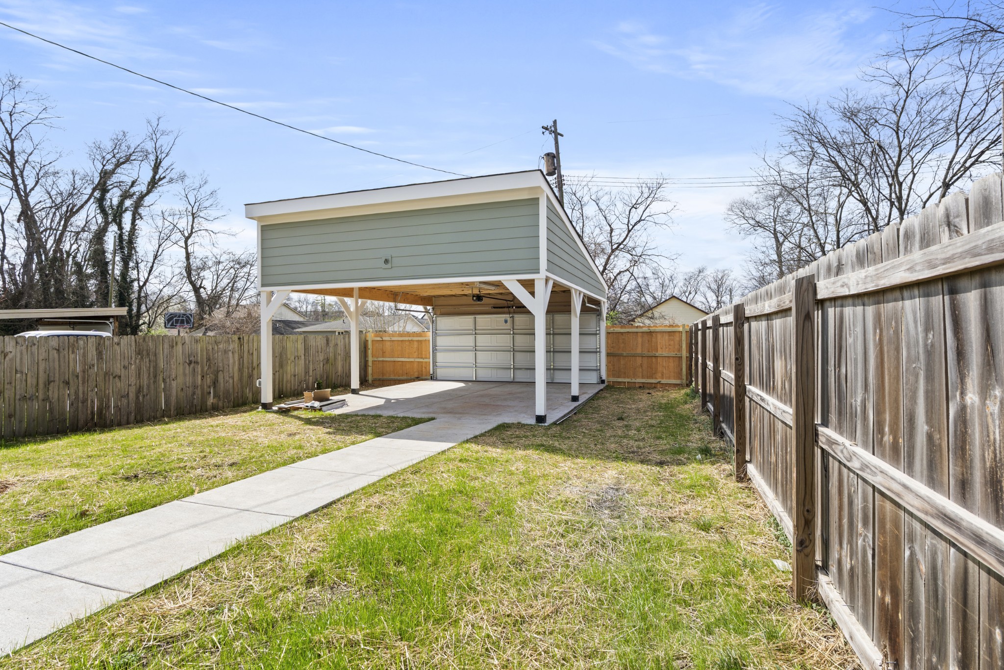 1751 16th Ave, N