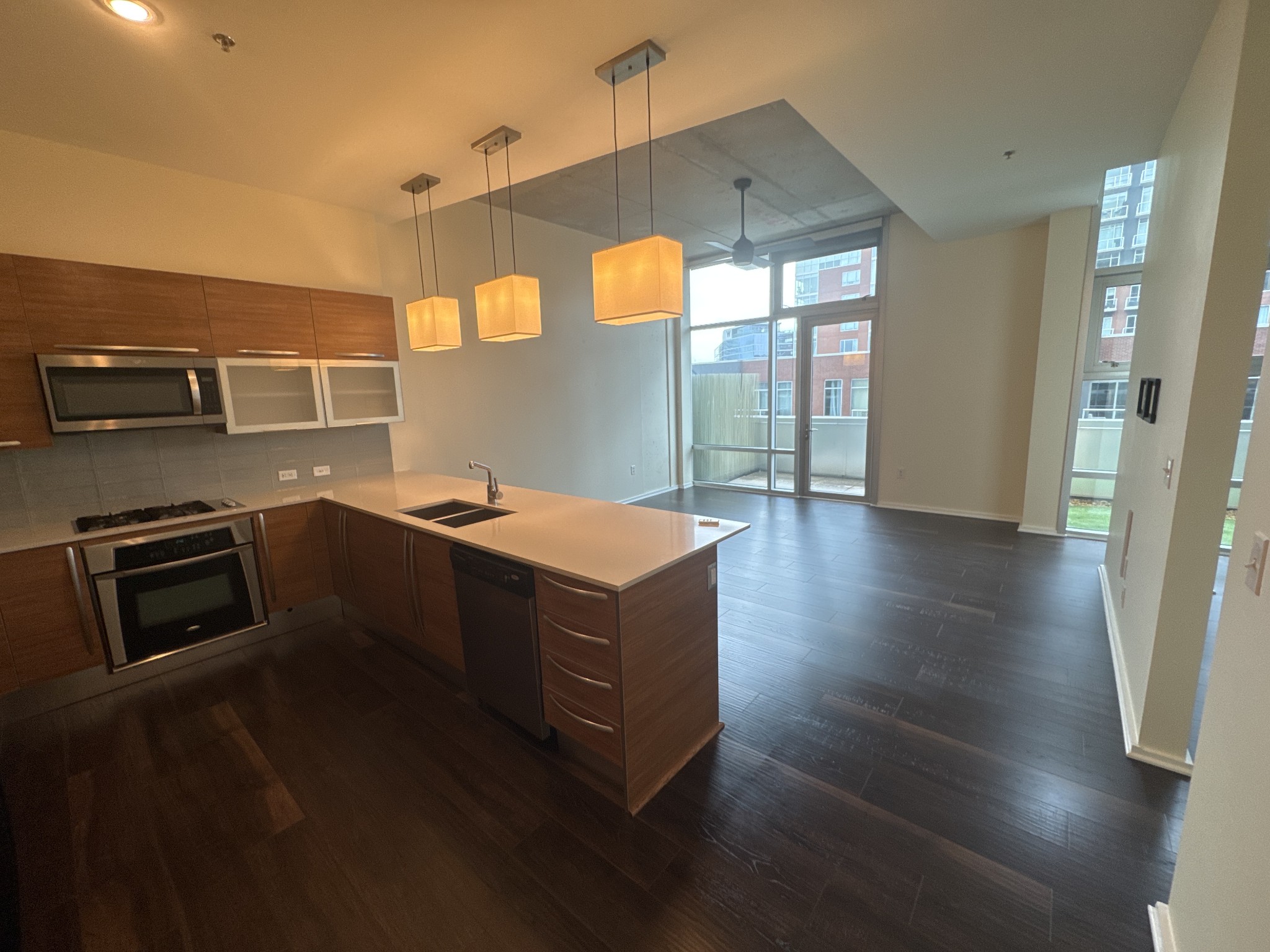 700 12th Ave, S Unit: 503