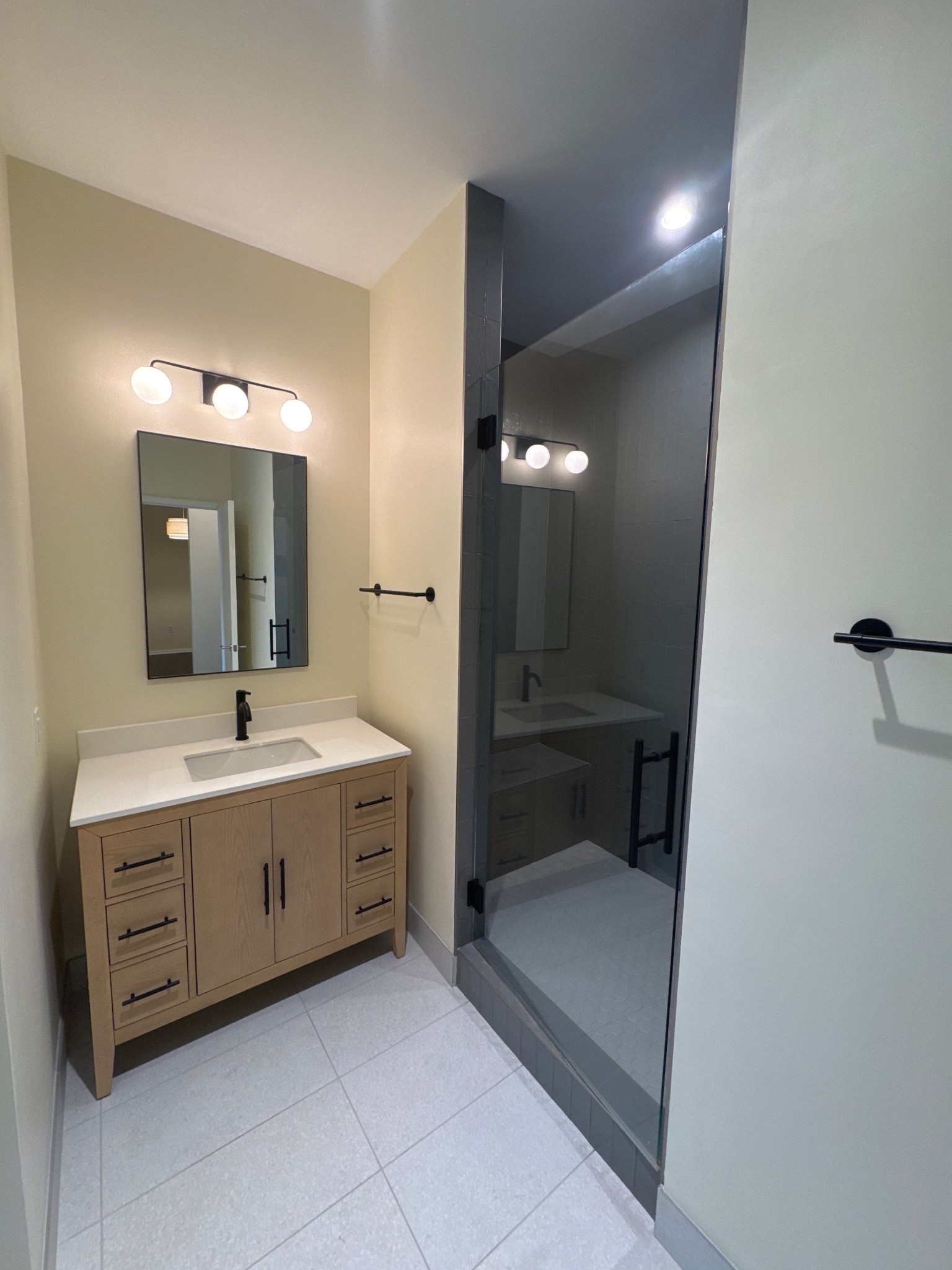 700 12th Ave, S Unit: 503