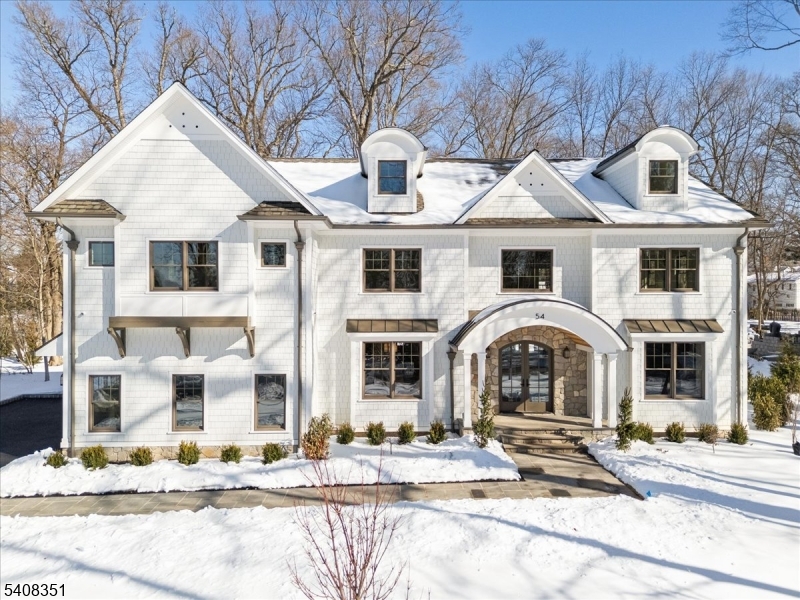 54 Midwood Ter