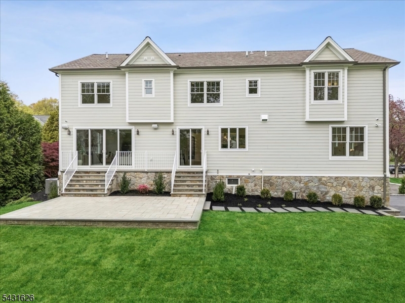 34 Crestview Ave
