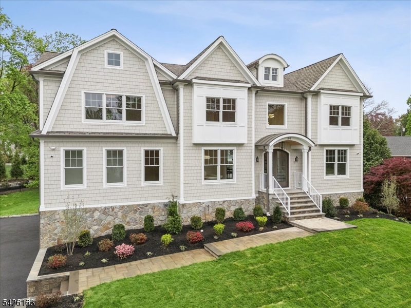 34 Crestview Ave