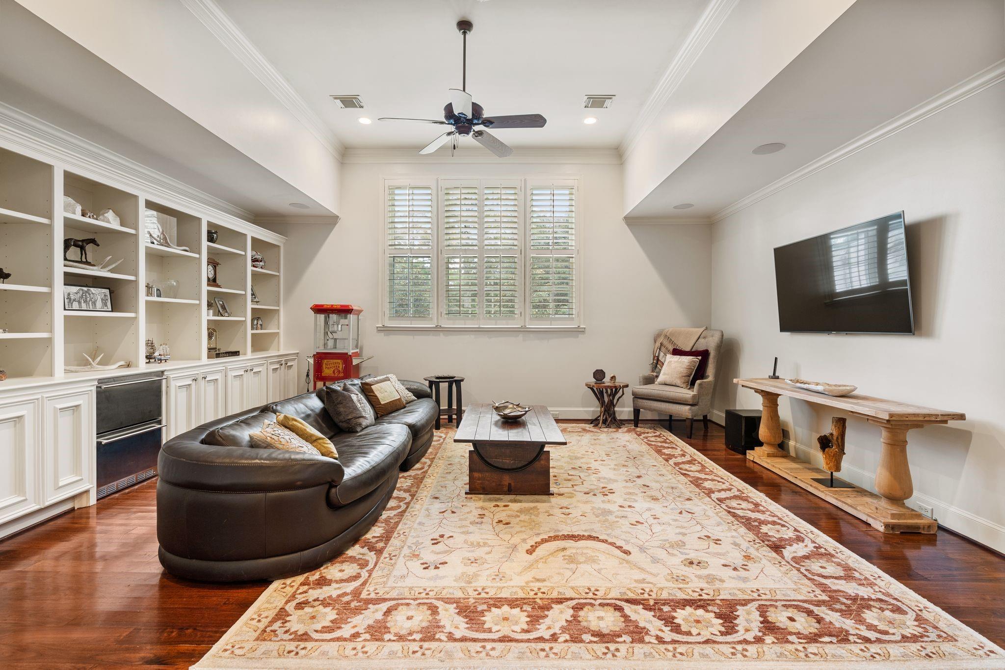 11910 Longleaf Lane