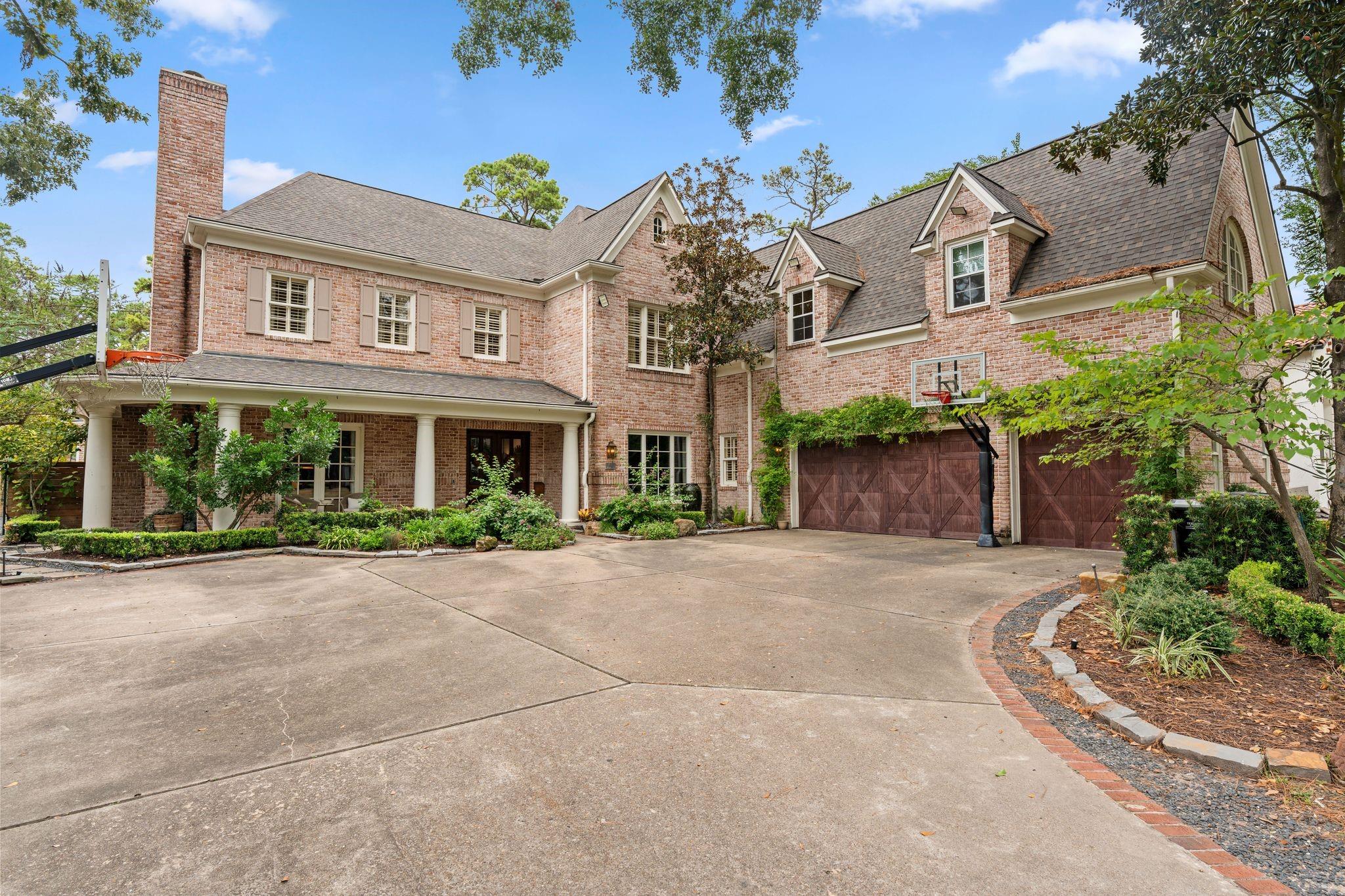 11910 Longleaf Lane