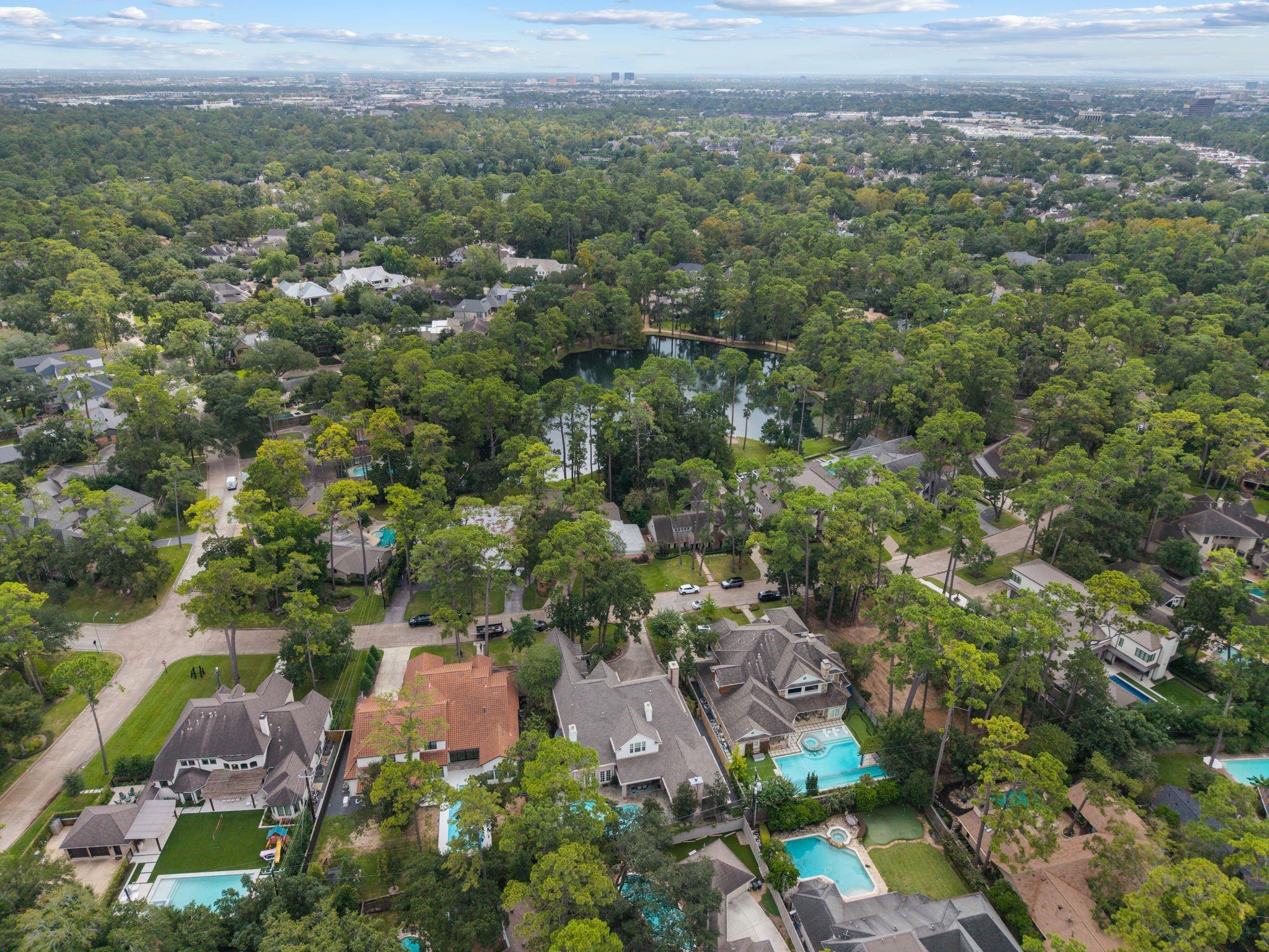 11910 Longleaf Lane
