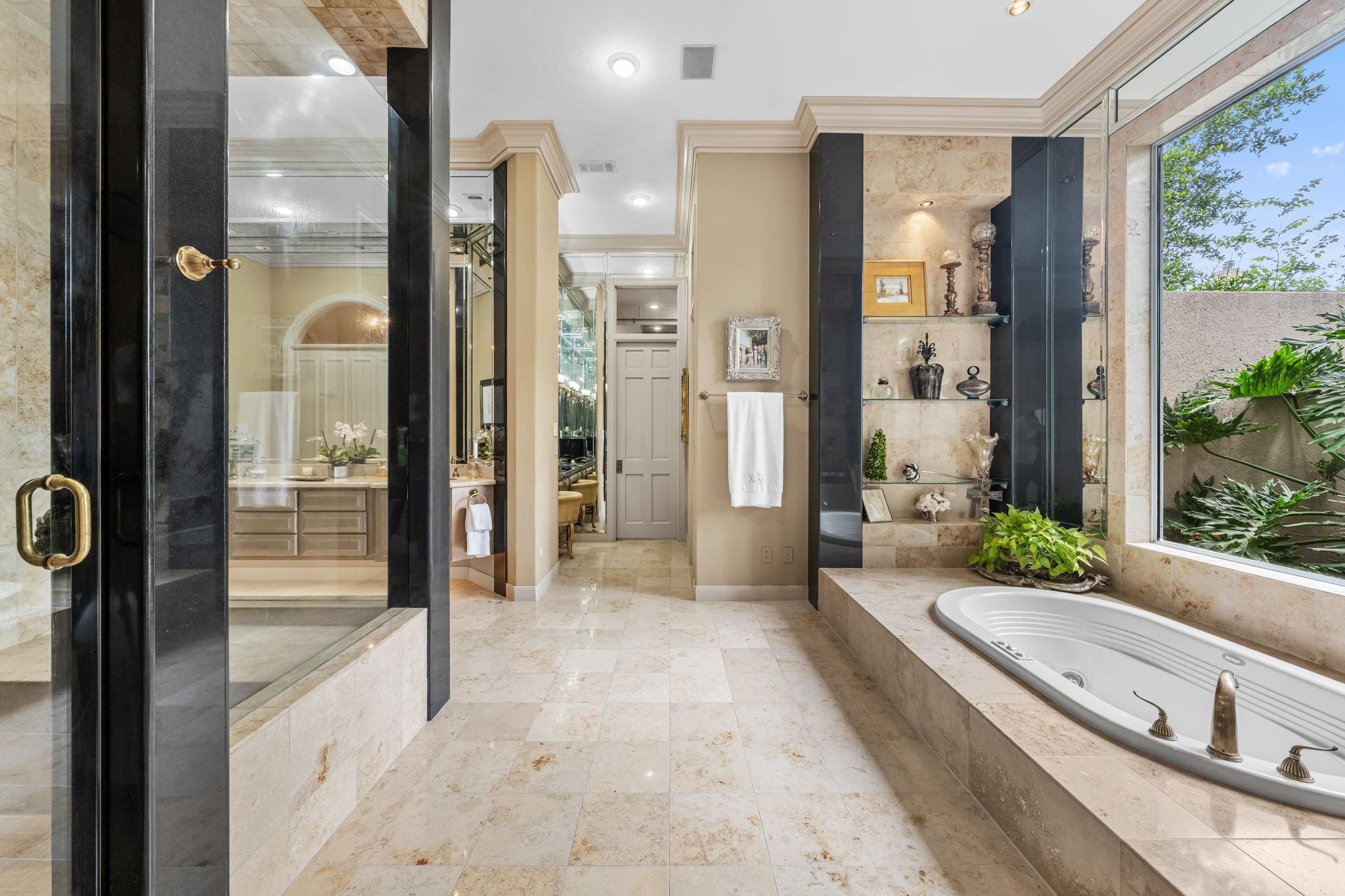 6 Mott Lane