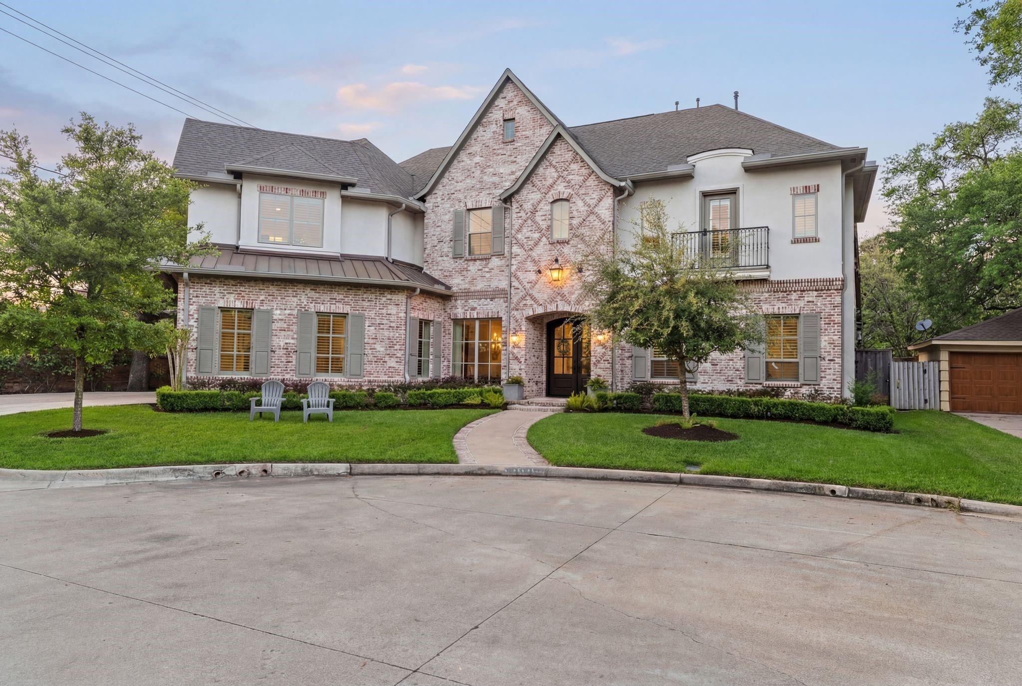 12730 Pebblebrook Drive