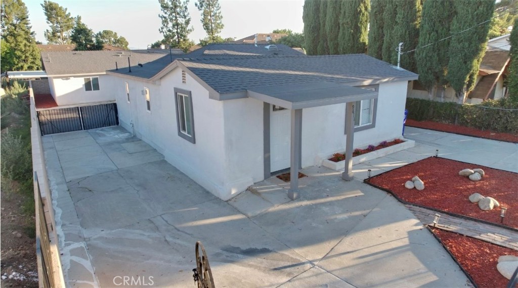 9611 Monte Vista St.