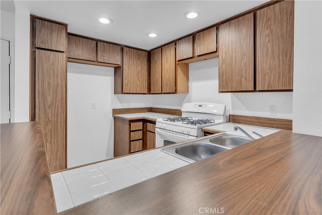 700 W 3rd Street A104