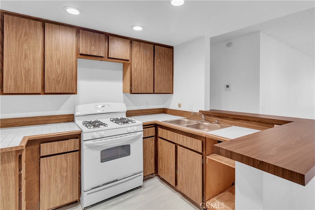 700 W 3rd Street A104