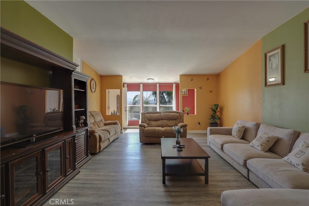 23165 Robles Lane