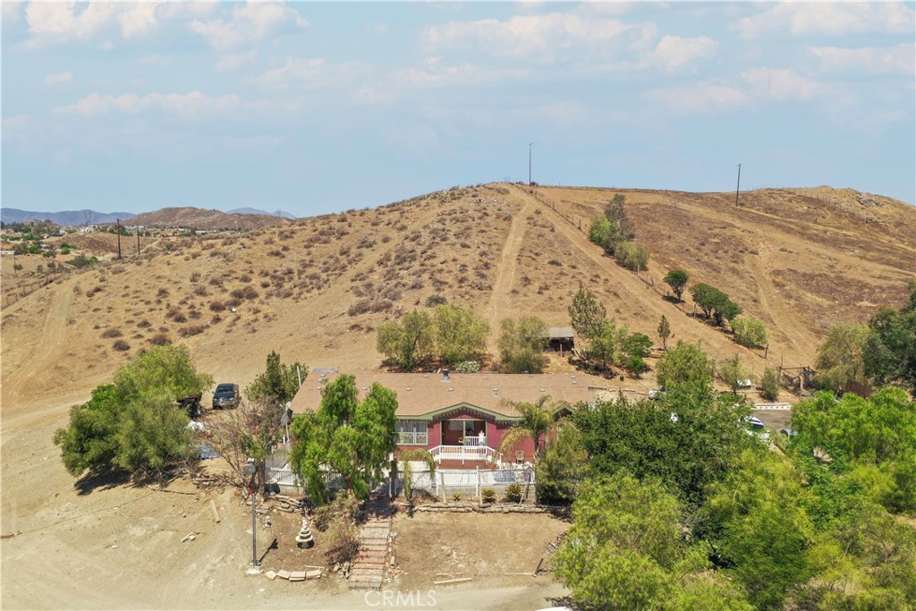 23165 Robles Lane
