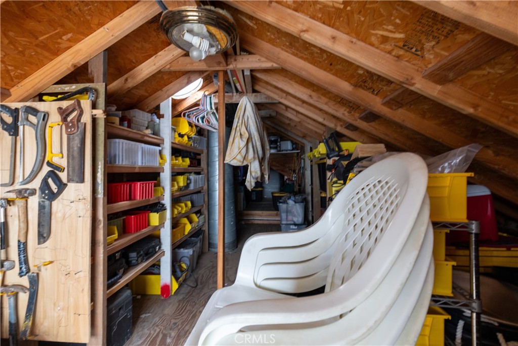 1843 Cerritos Avenue