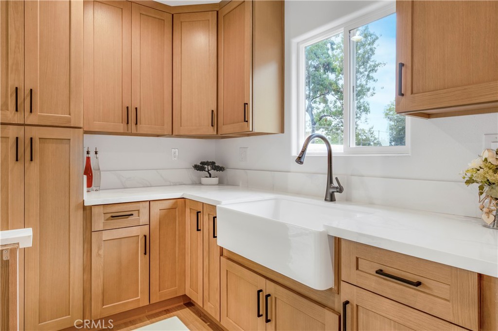 1225 Van Pelt Avenue