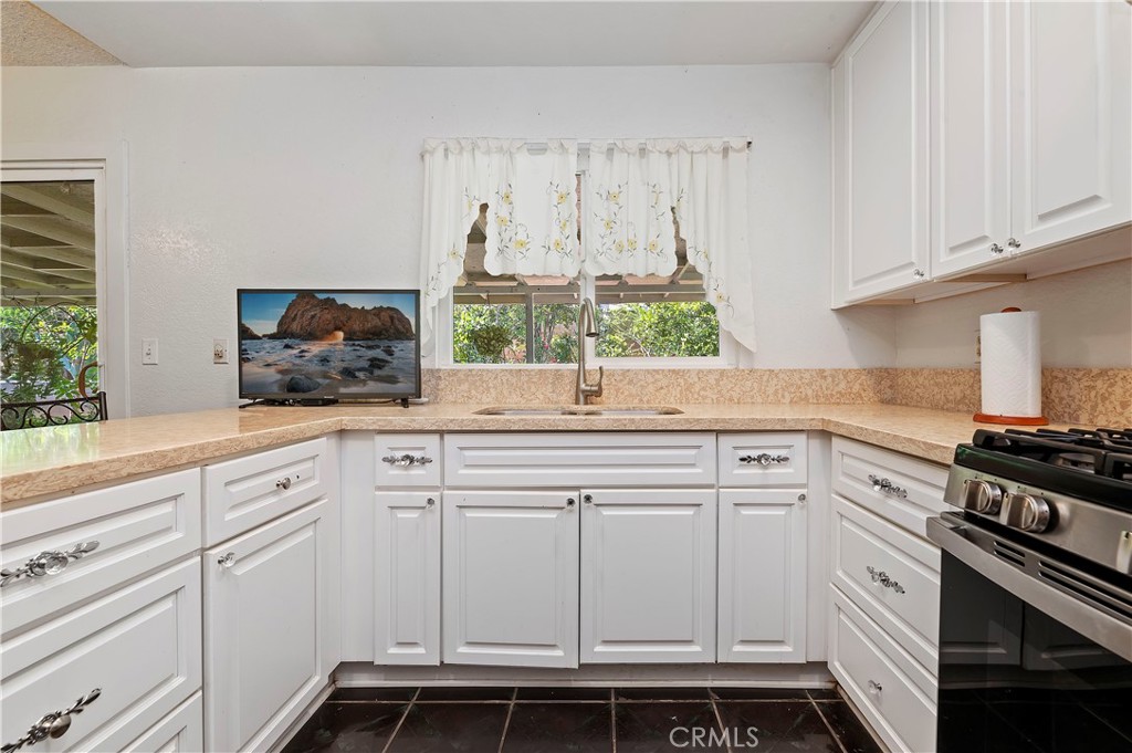 14857 Rockridge Lane