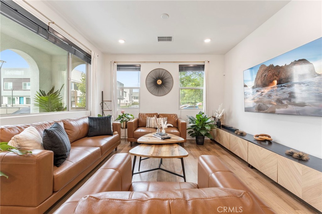 3560 E Peckham Paseo 6