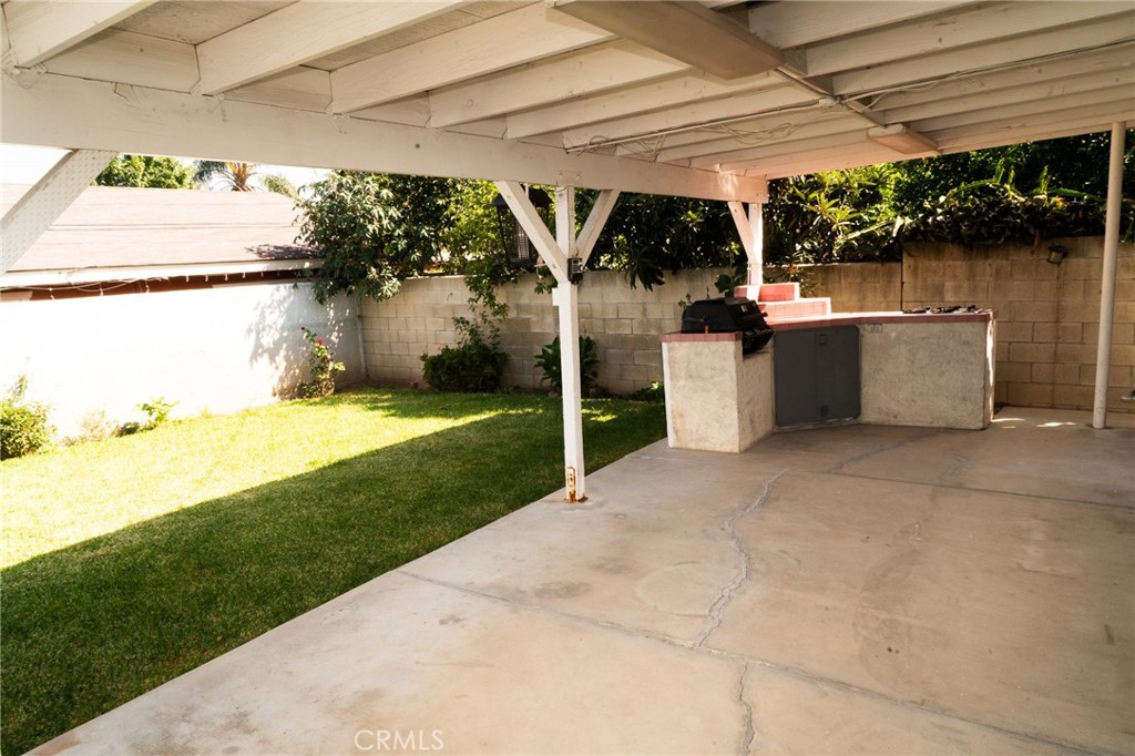 4616 Bird Farm Road