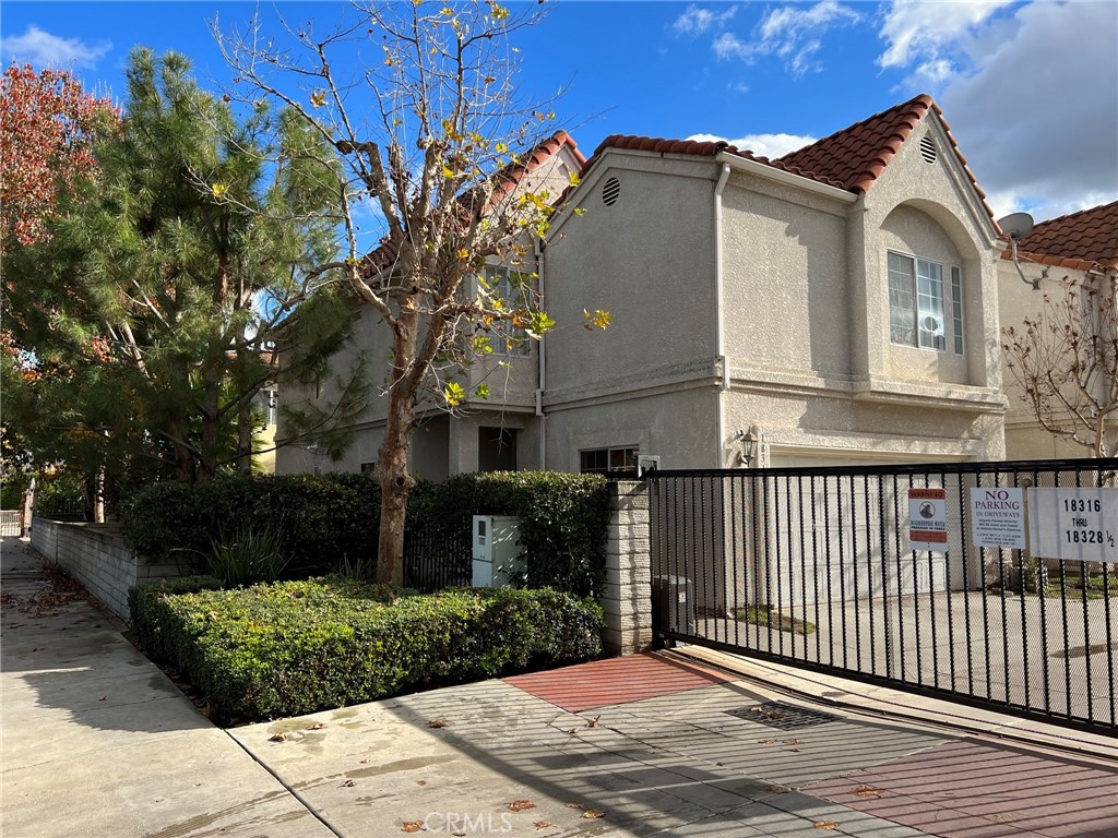 18318 Keswick Street