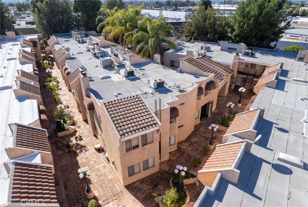 8020 Langdon Avenue 201