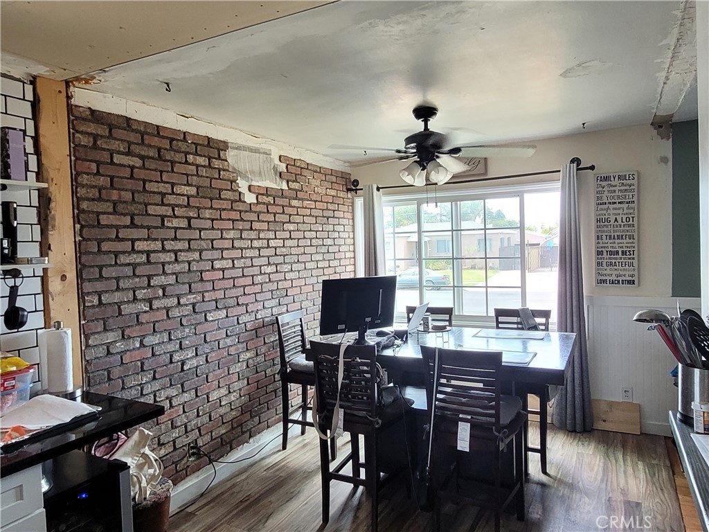 404 S Pickering Way