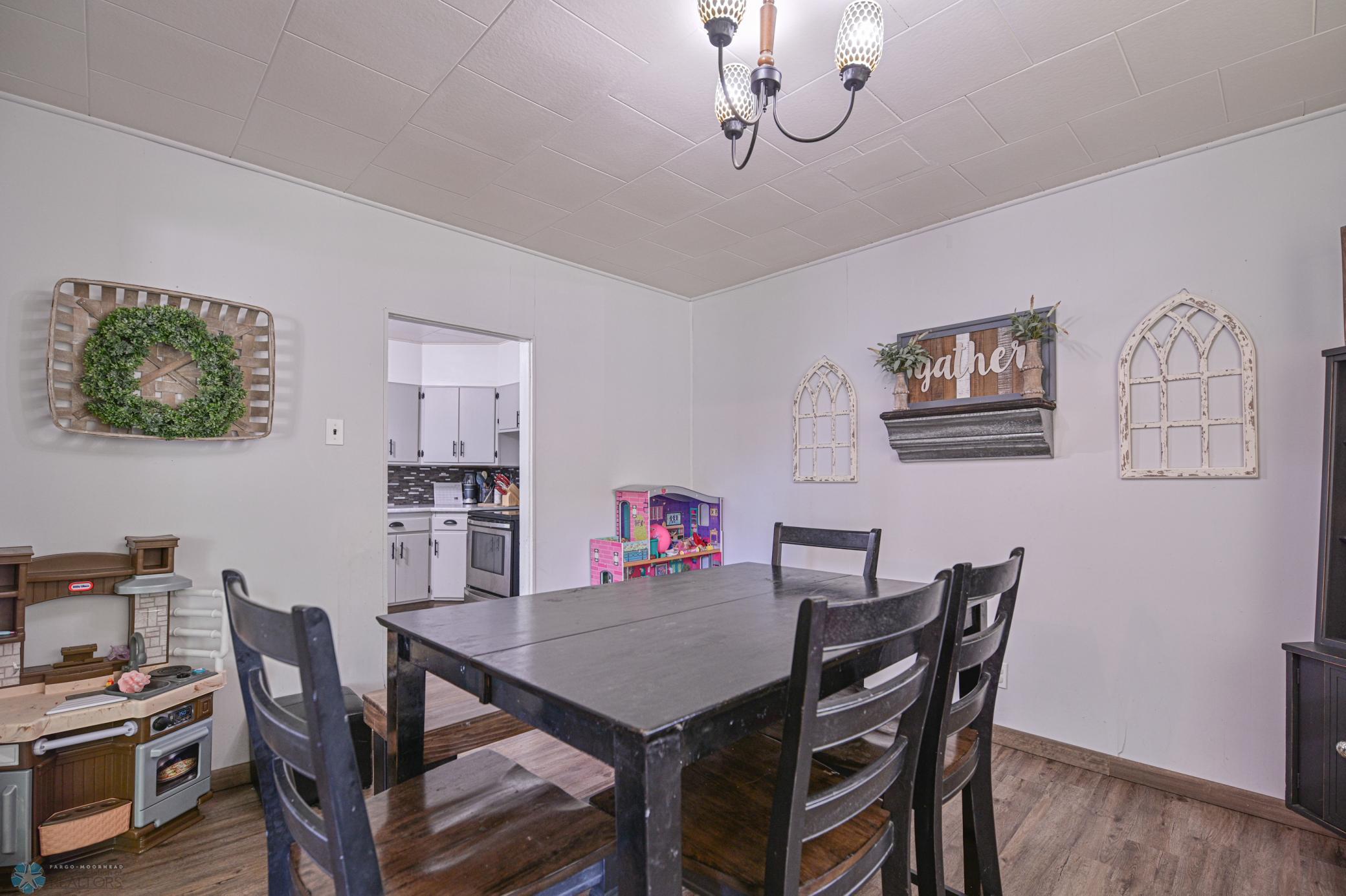 806 8th Street