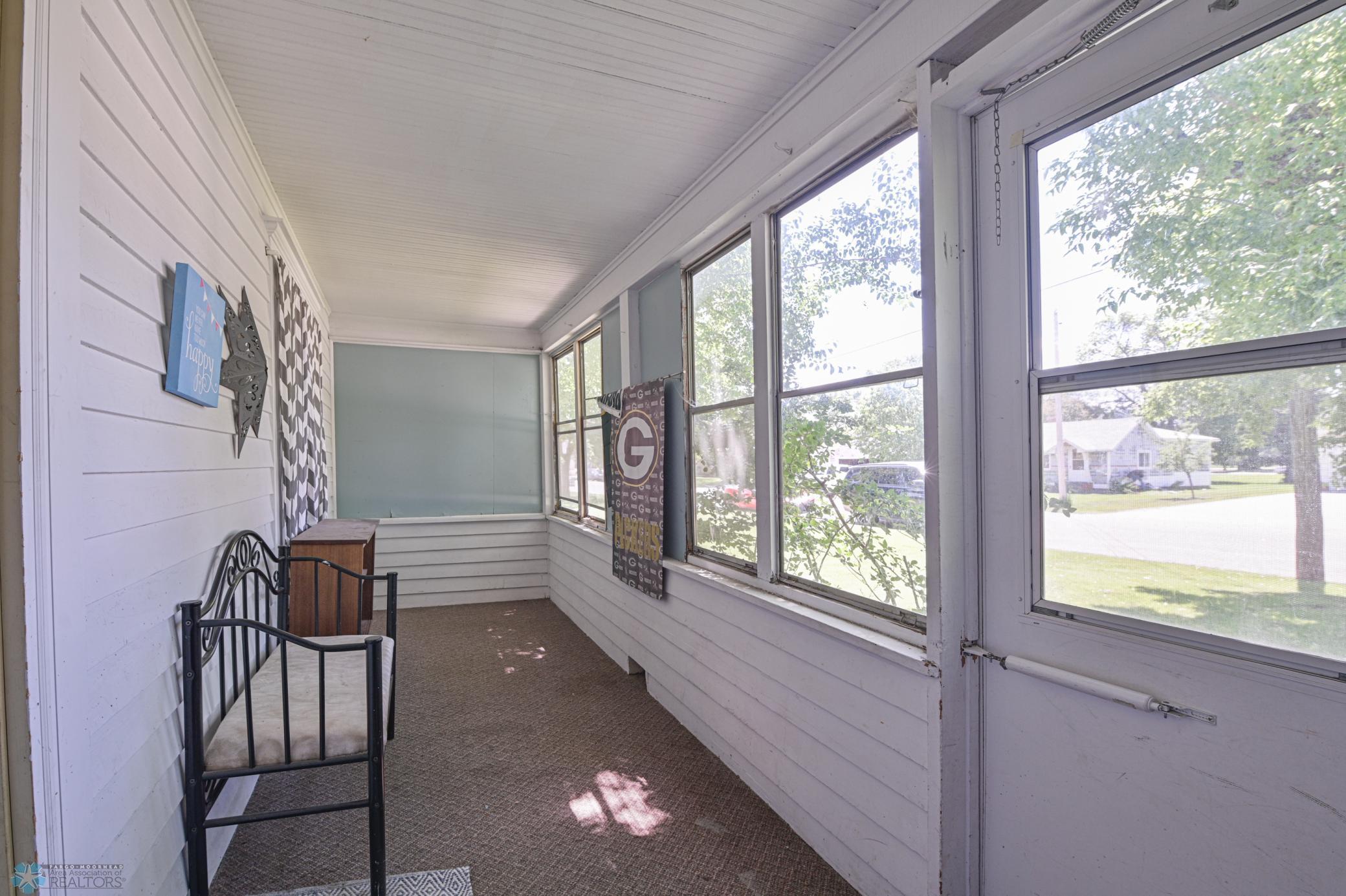 806 8th Street