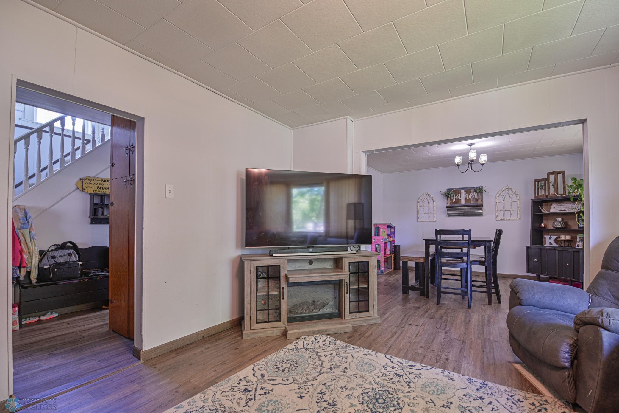 806 8th Street