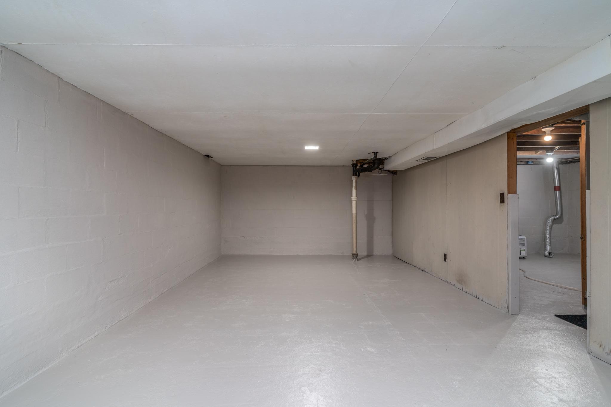 517 W 7th Street