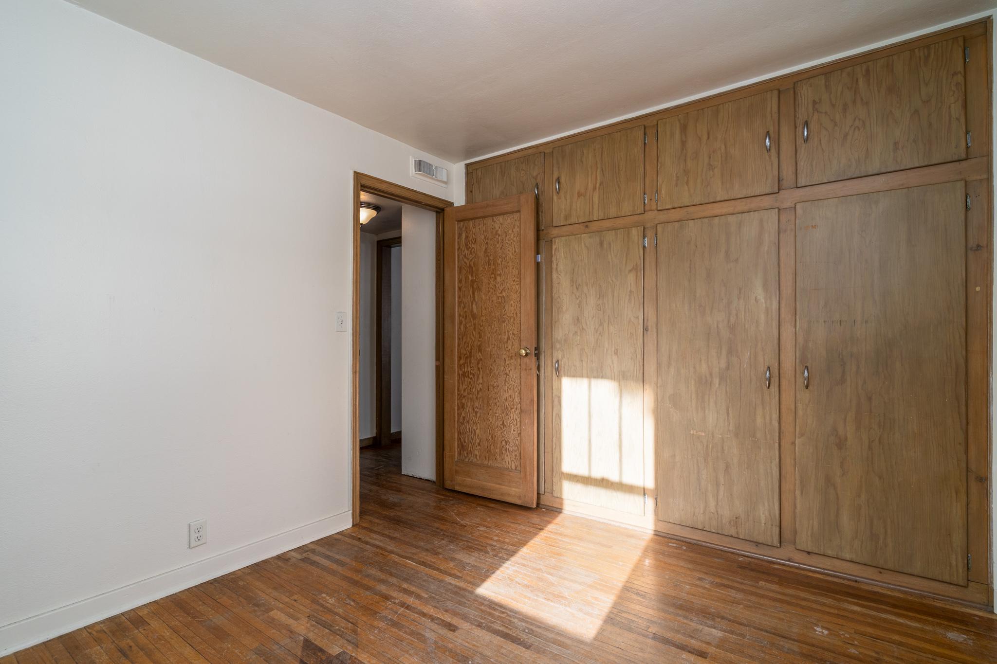 517 W 7th Street