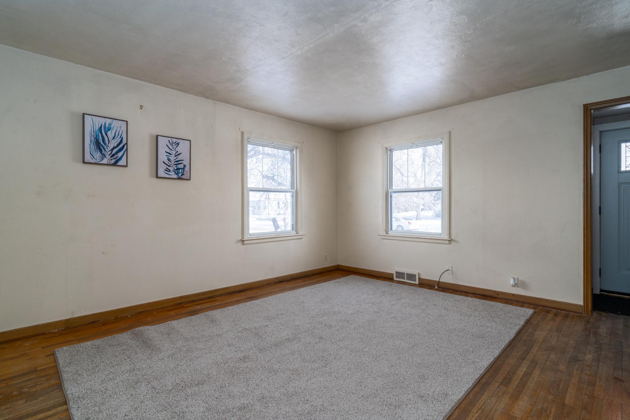 517 W 7th Street