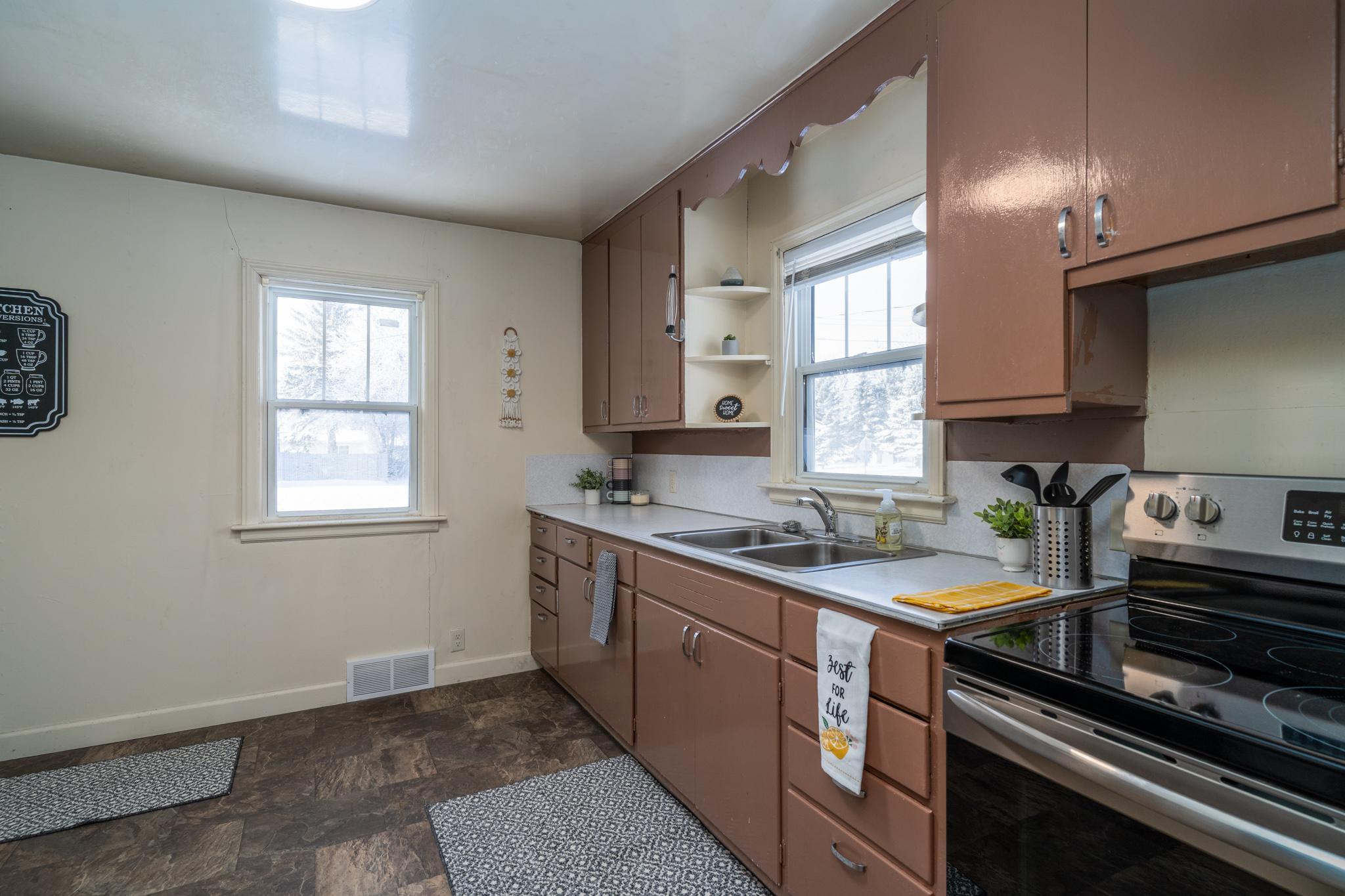 517 W 7th Street