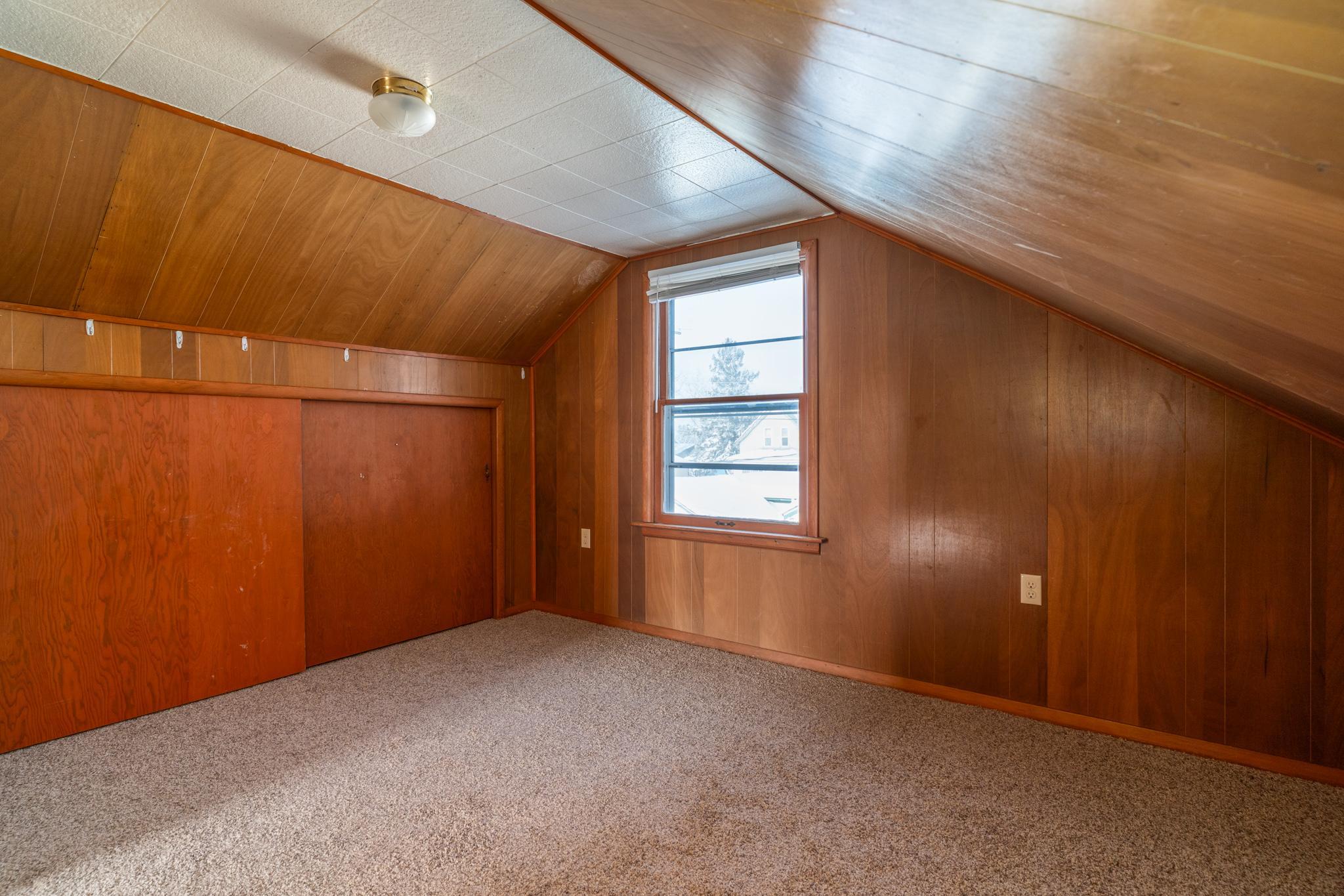 517 W 7th Street