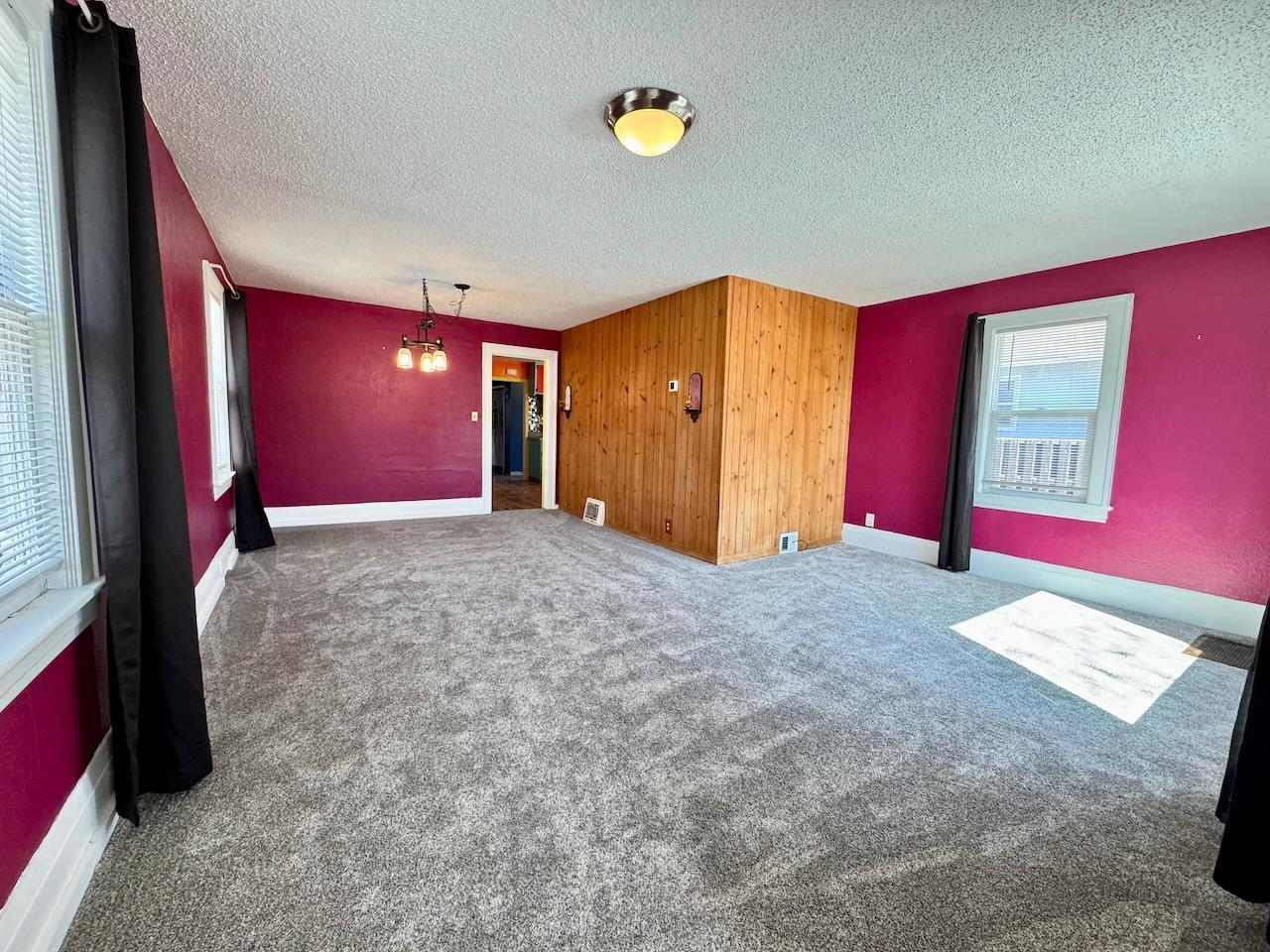 111 E Cherry Avenue