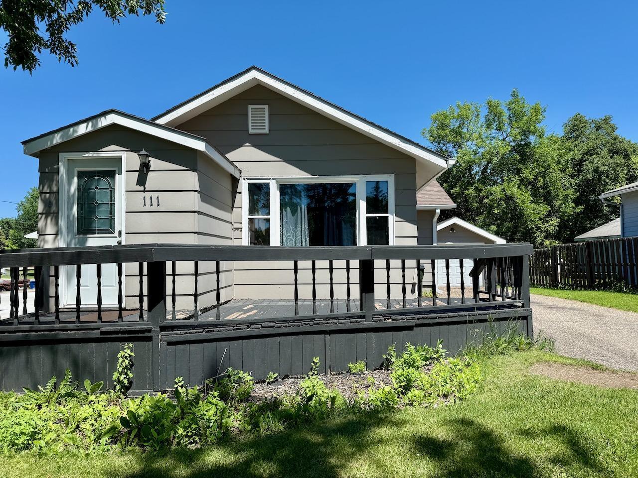 111 E Cherry Avenue
