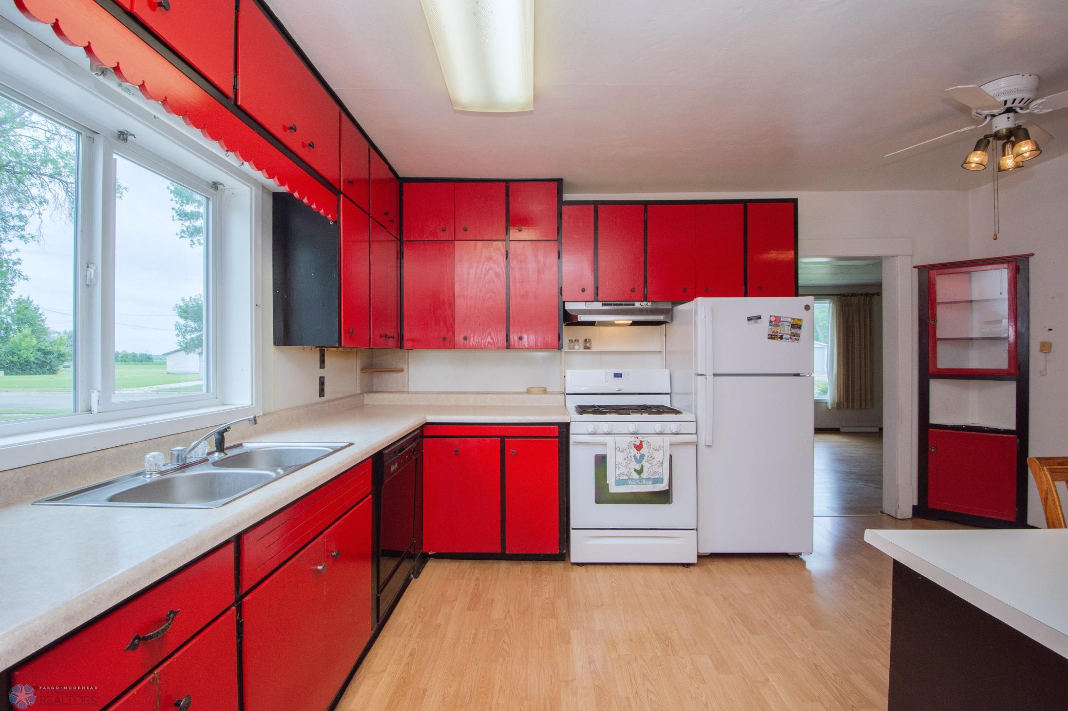 316 W 4th Avenue S