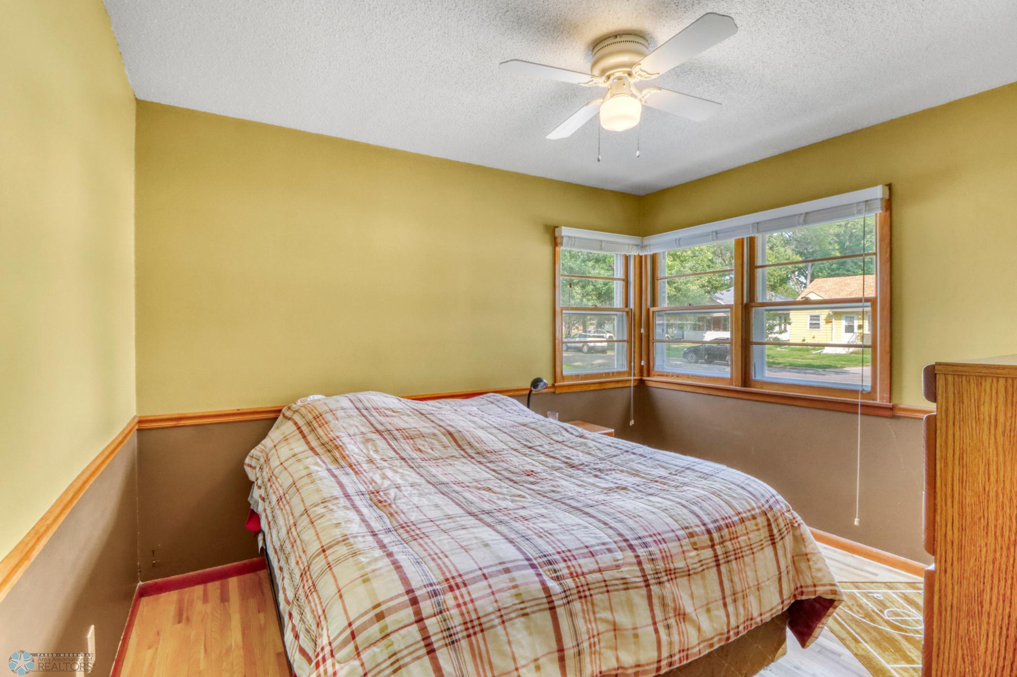 117 3rd Avenue W