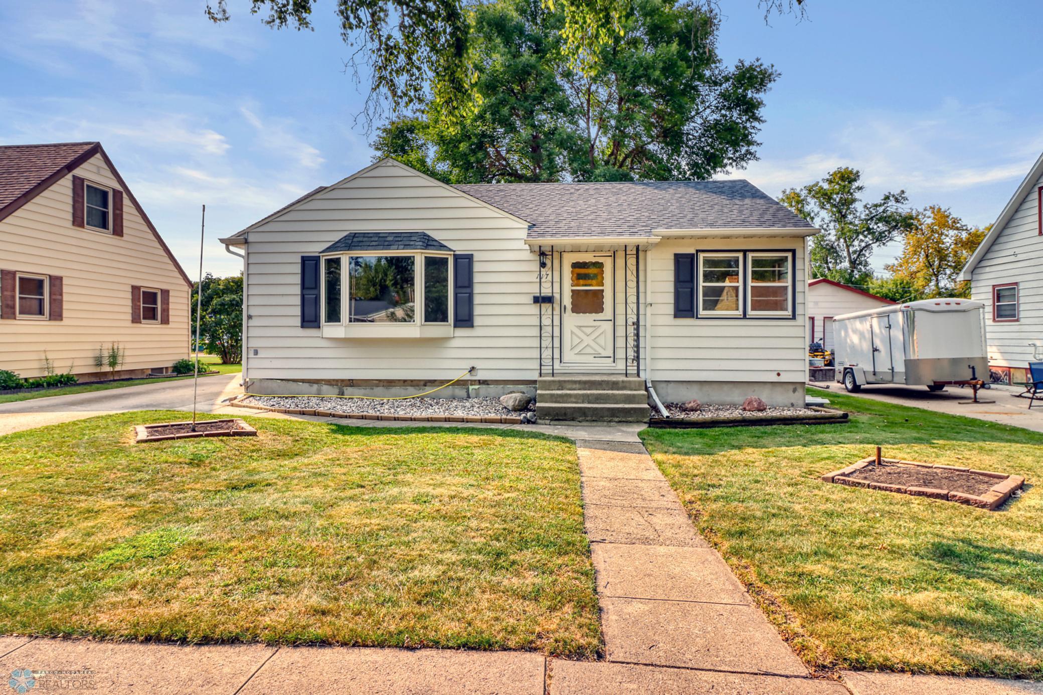 117 3rd Avenue W