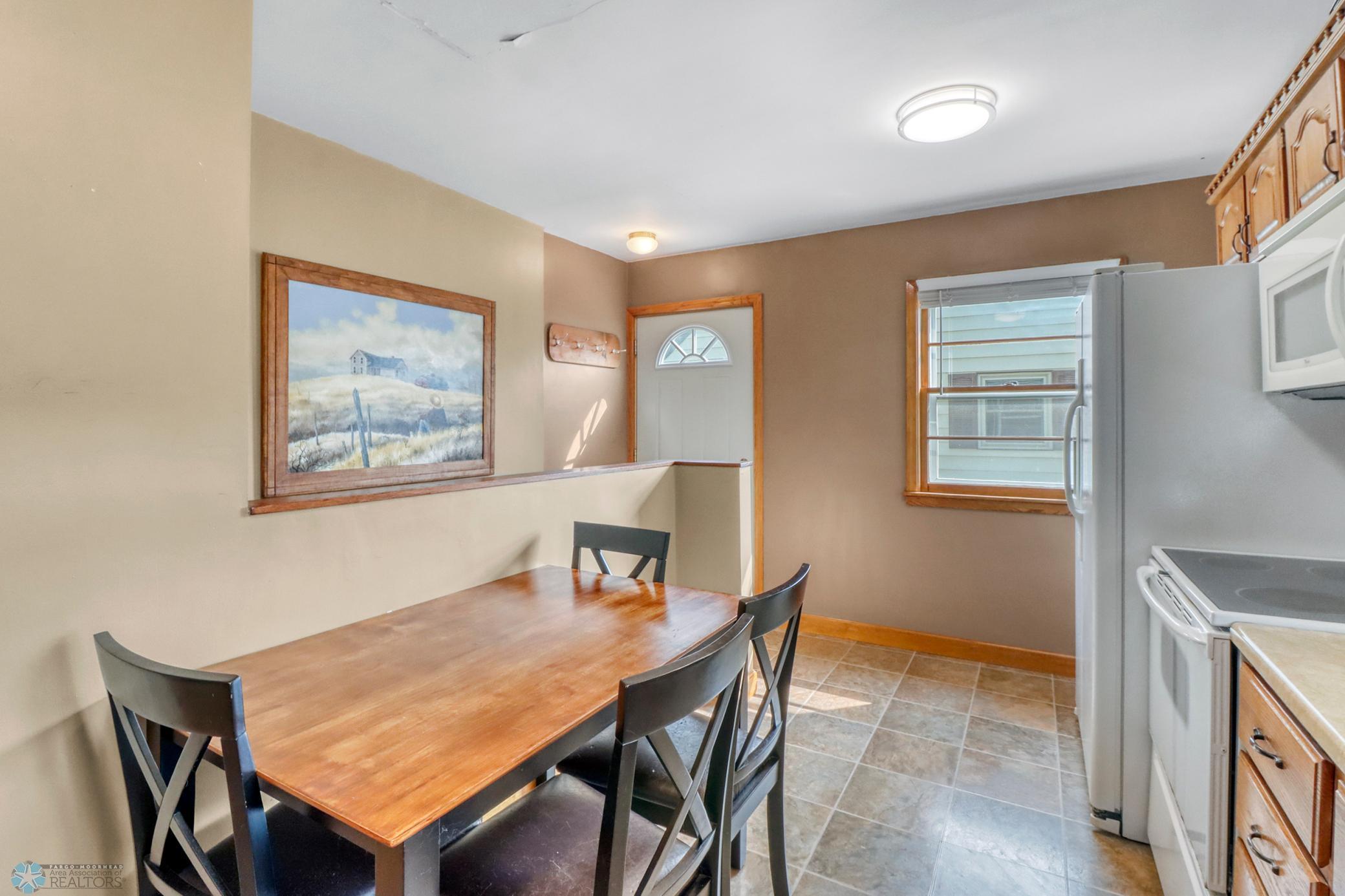 117 3rd Avenue W