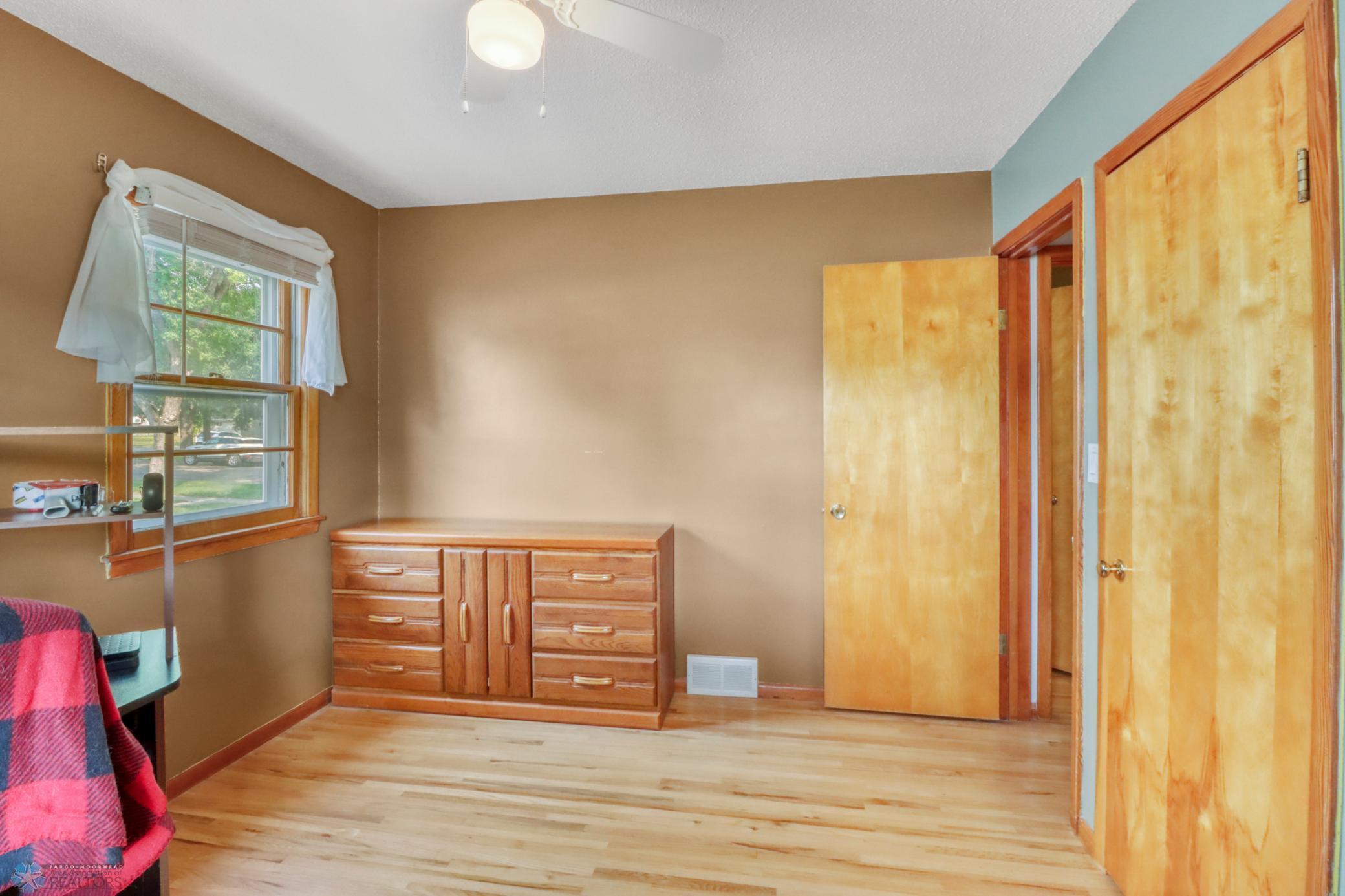117 3rd Avenue W