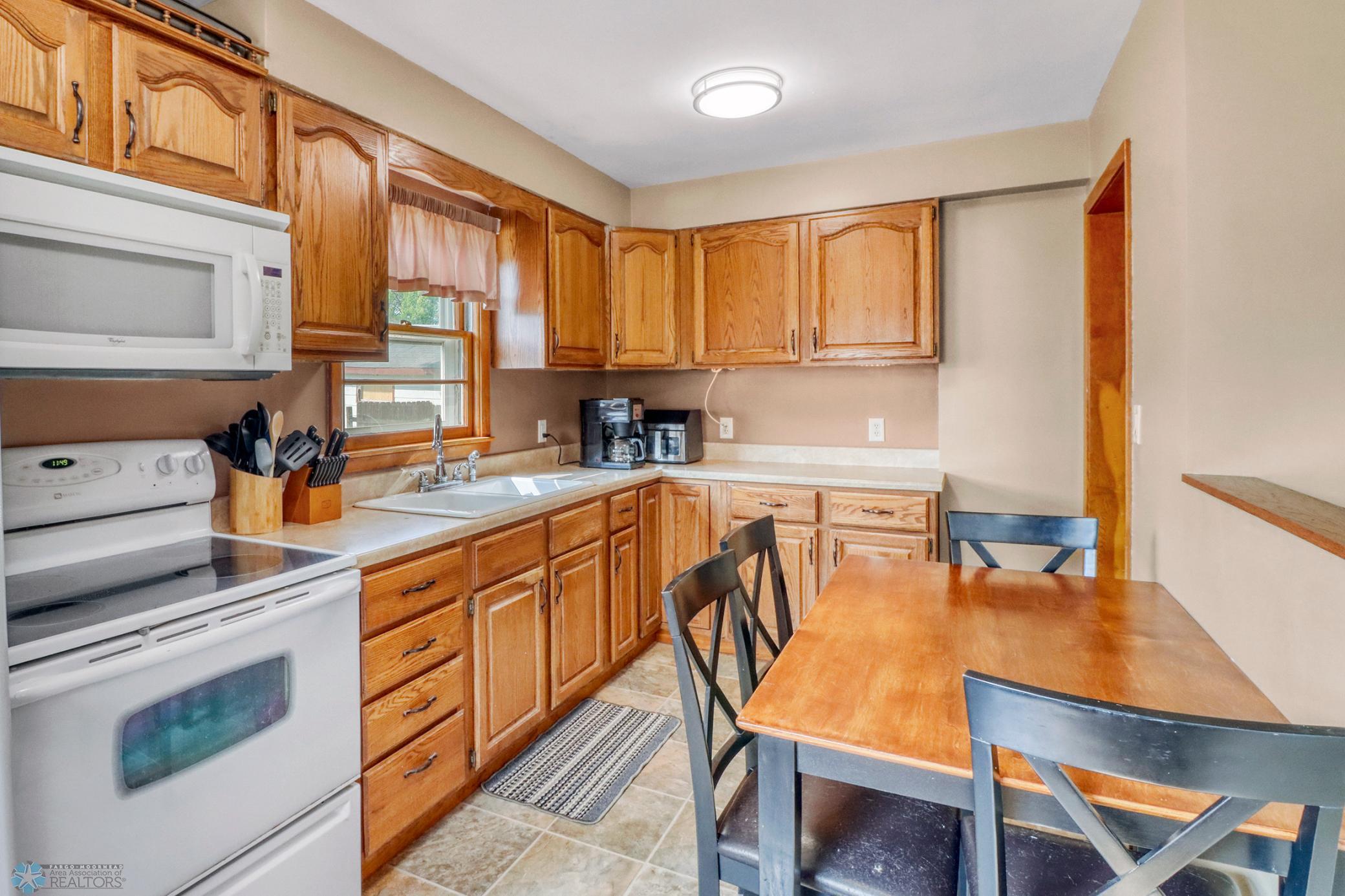 117 3rd Avenue W