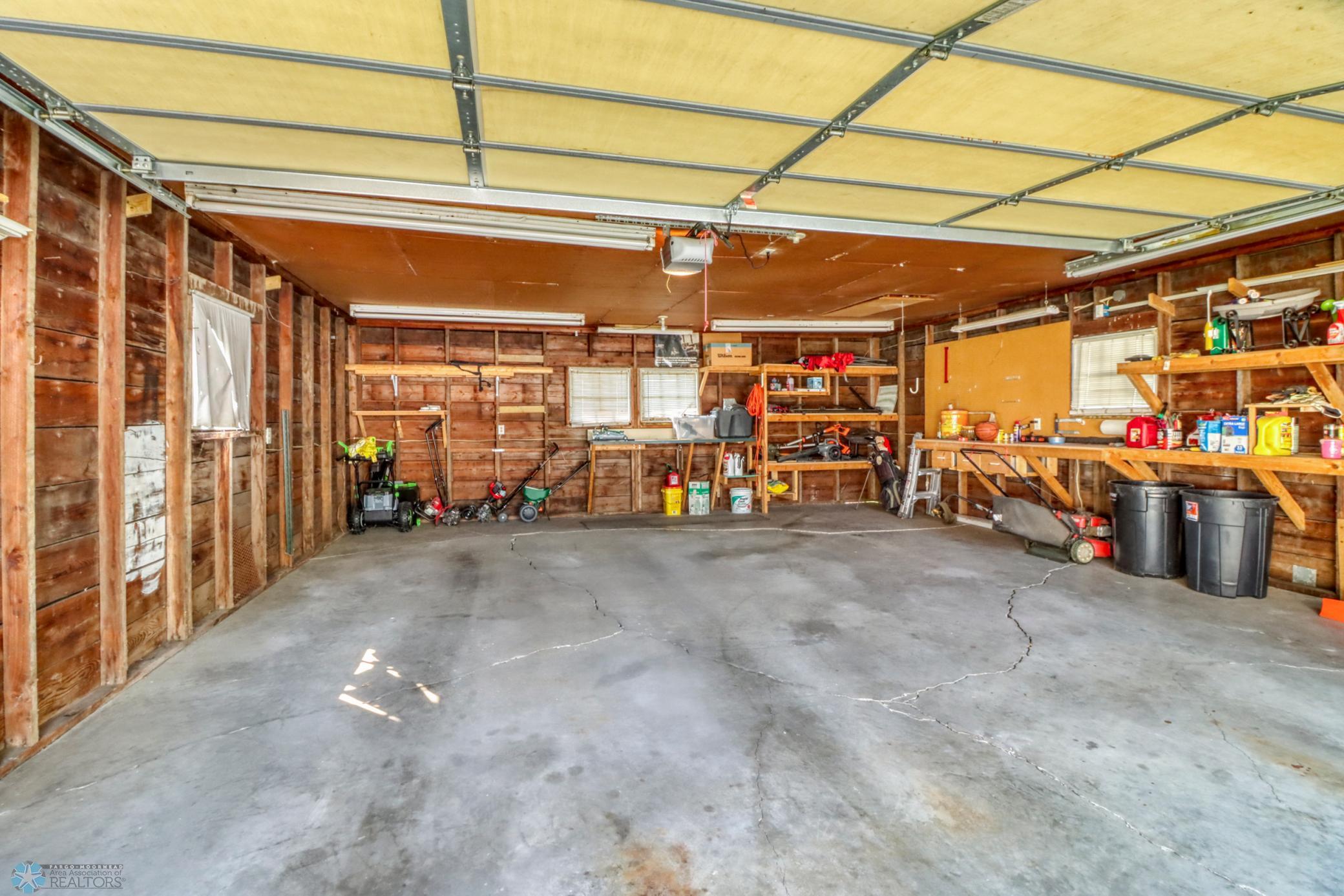 117 3rd Avenue W