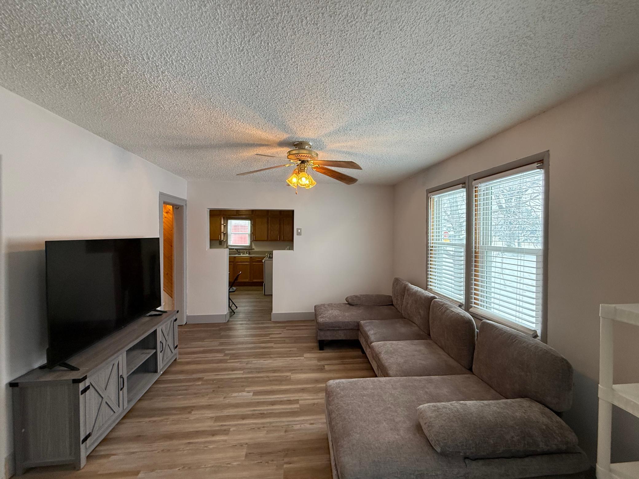 217 2nd Avenue NW