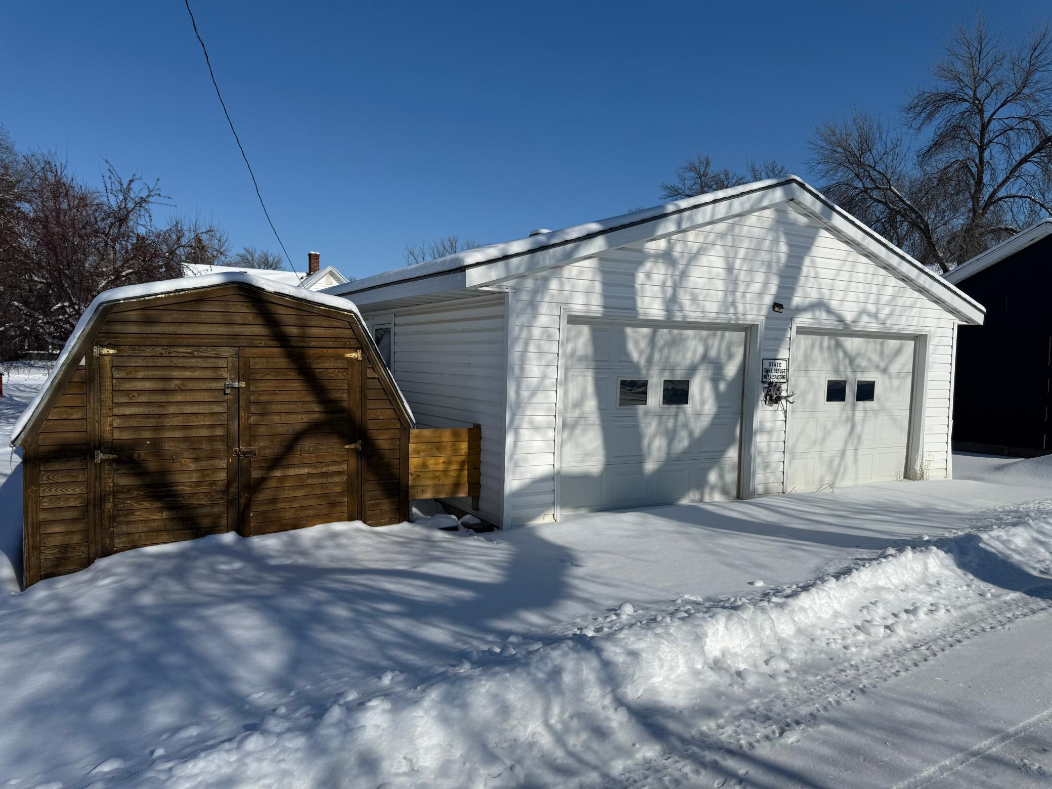 217 2nd Avenue NW