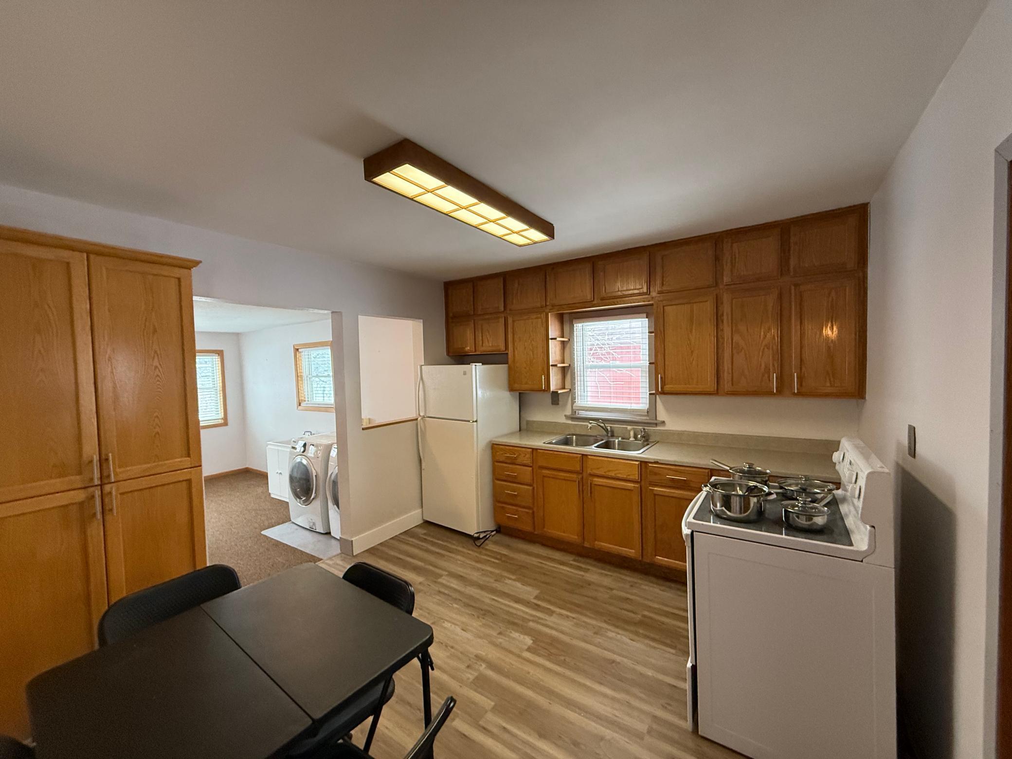 217 2nd Avenue NW