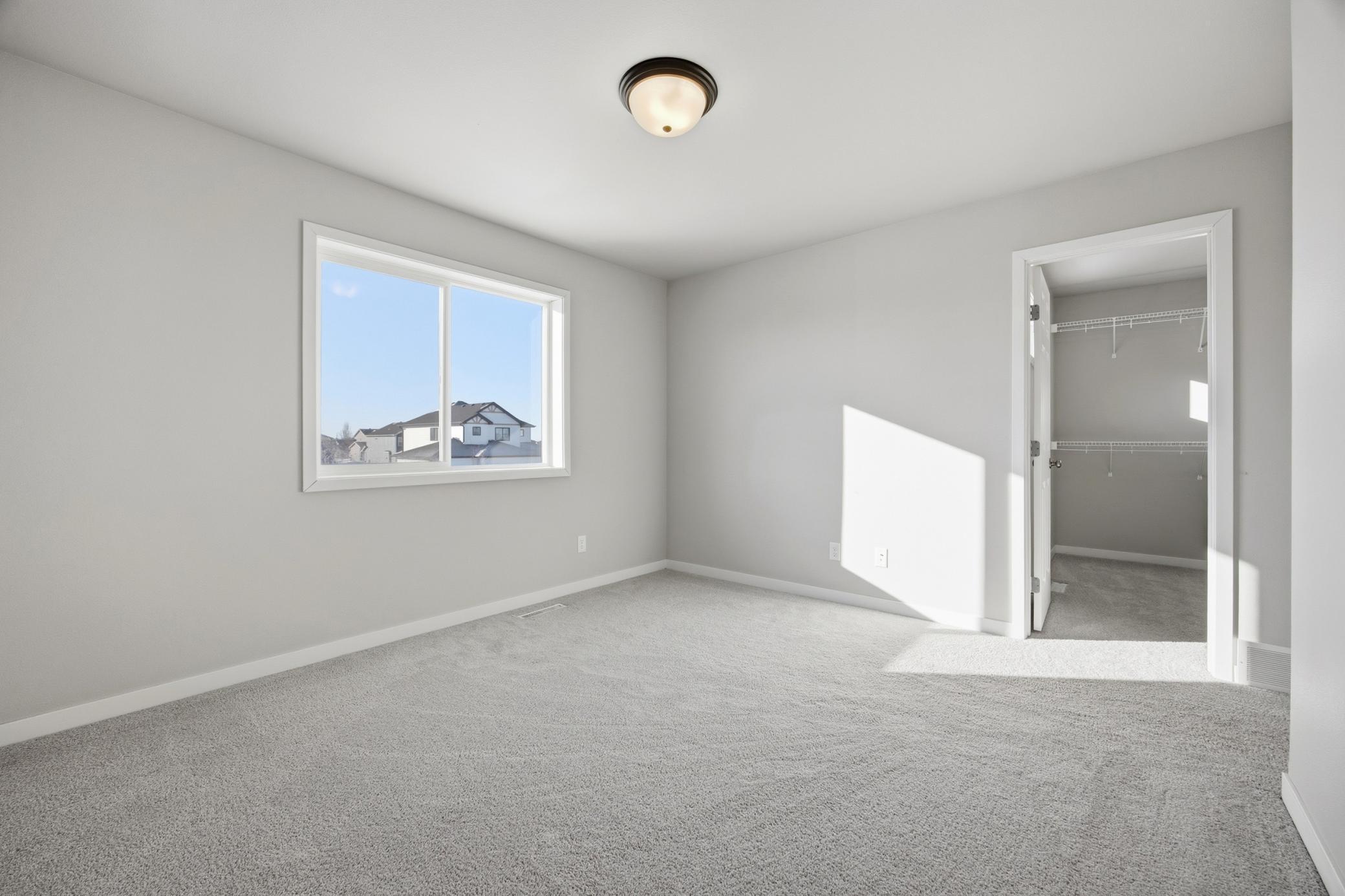 1326 Commander Drive W