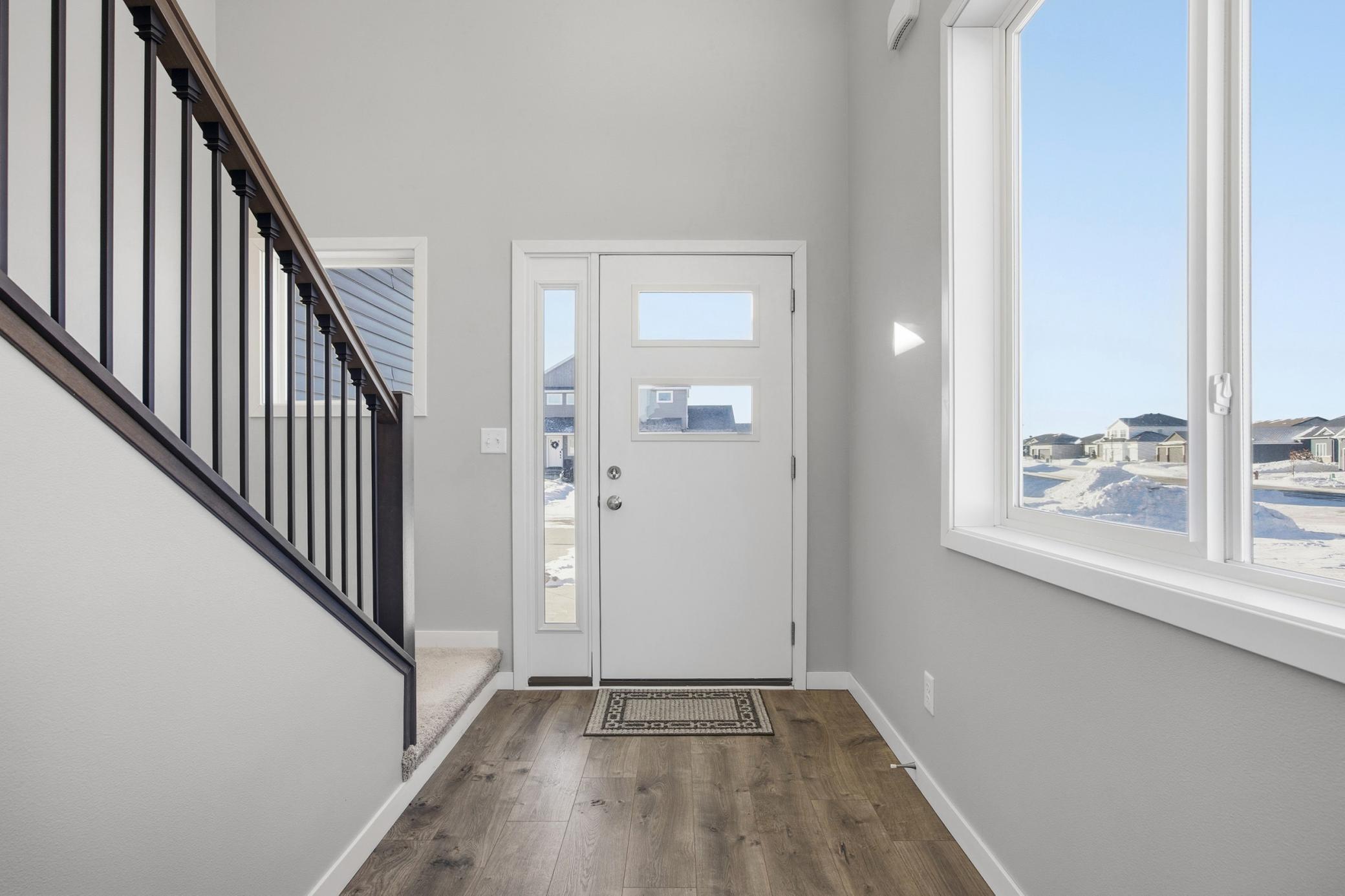 1326 Commander Drive W