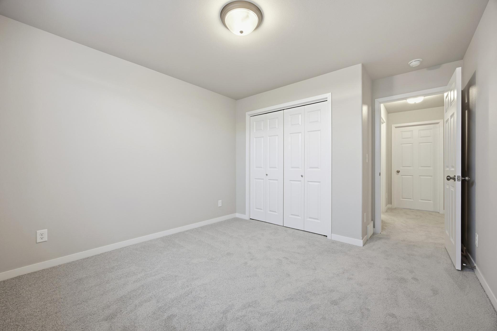 1326 Commander Drive W