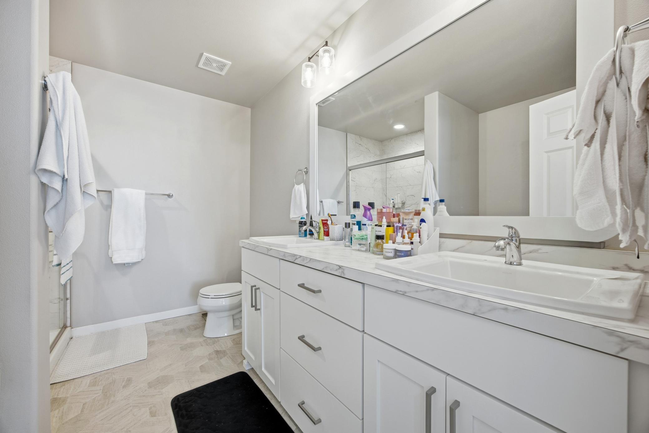 1326 Commander Drive W